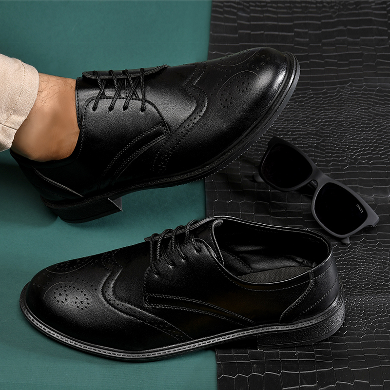 کفش چرم رسمی مجلسی مردانه مدل سوزنی طرح جدید 2020 مشکی مناسب آقایان مشکل پسند