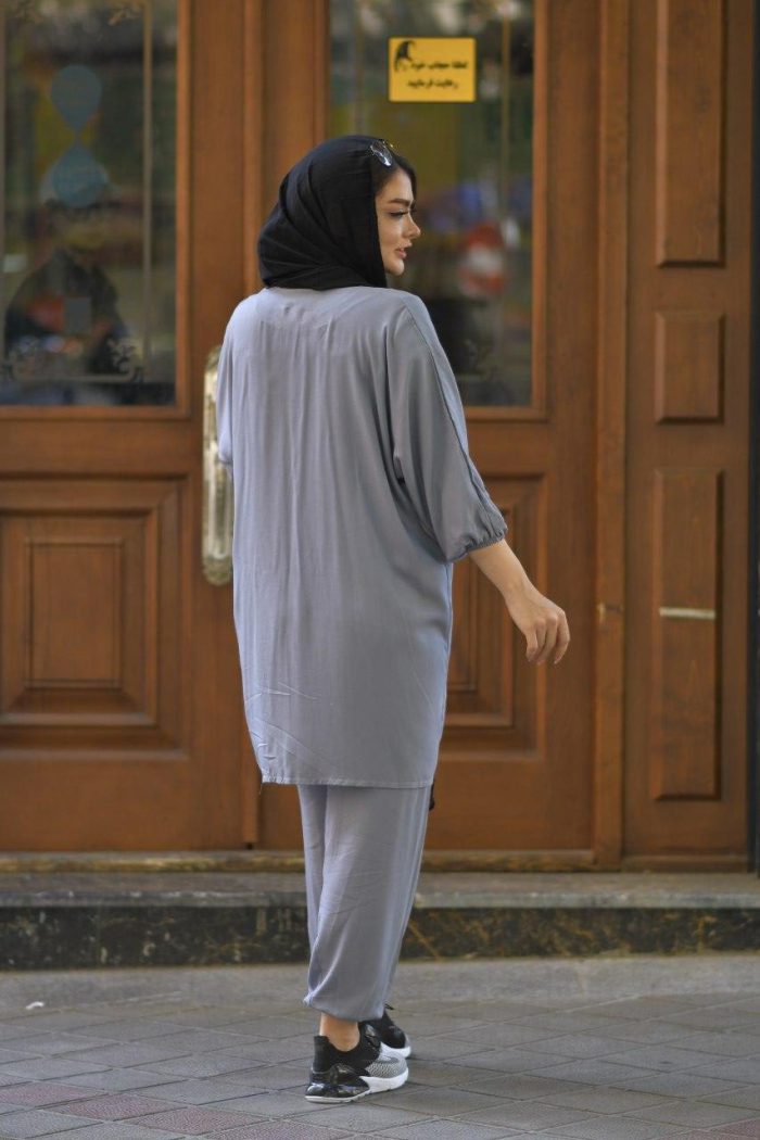 ست مانتو شلوار زنانه طوسی طرح ساده مدل جلوباز پایین کشی جدید
