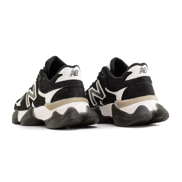کفش کتانی دخترانه رنگ مشکی سفید New Balance