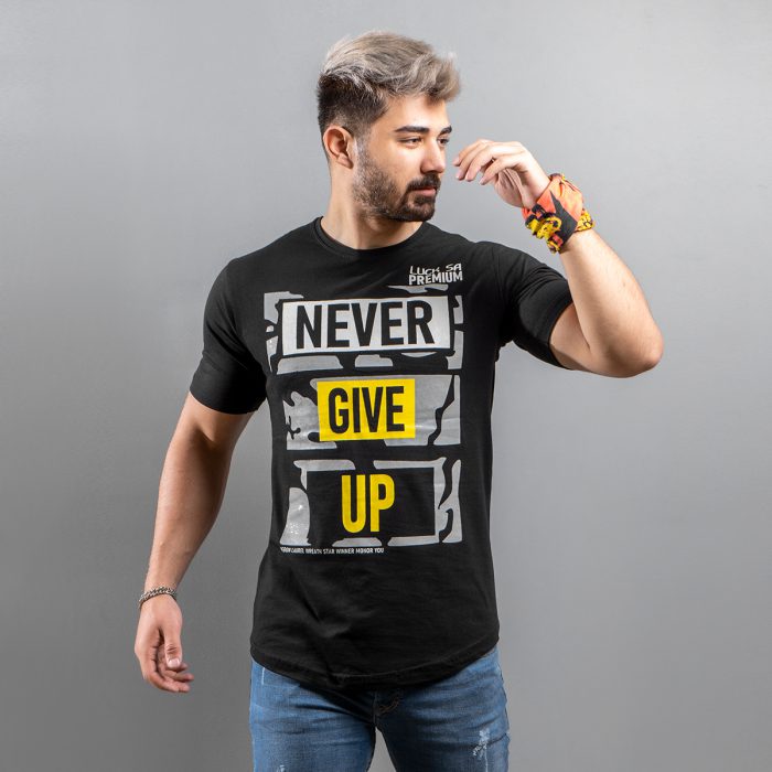 خرید اینترنتی تیشرت مشکی مردانه طرح Never give up مشکی ارزان قیمت پرداخت در محل