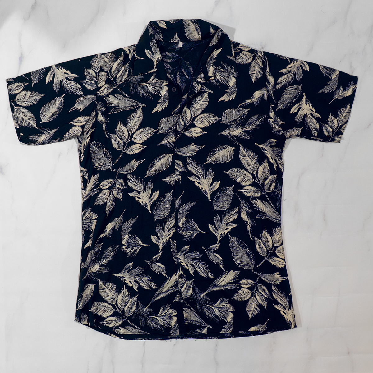 خرید اینترنتی پیراهن سرمه ای آستین کوتاه مردانه کرپ نخی