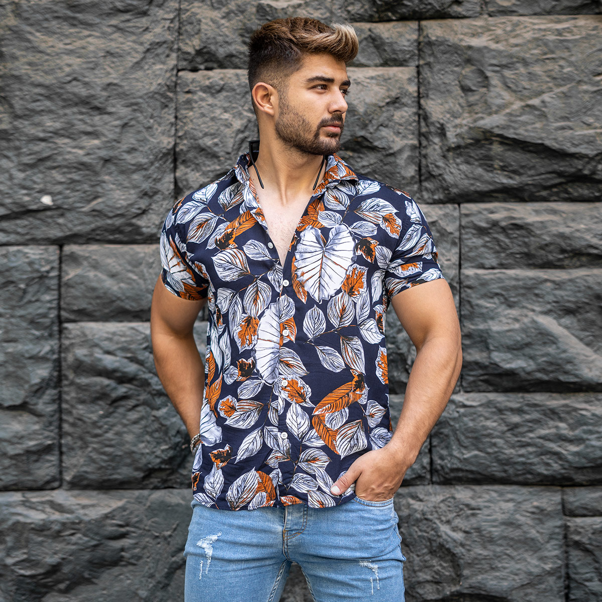 خرید اینترنتی پیراهن هاوایی طرحدار سرمه ای ارزان قیمت