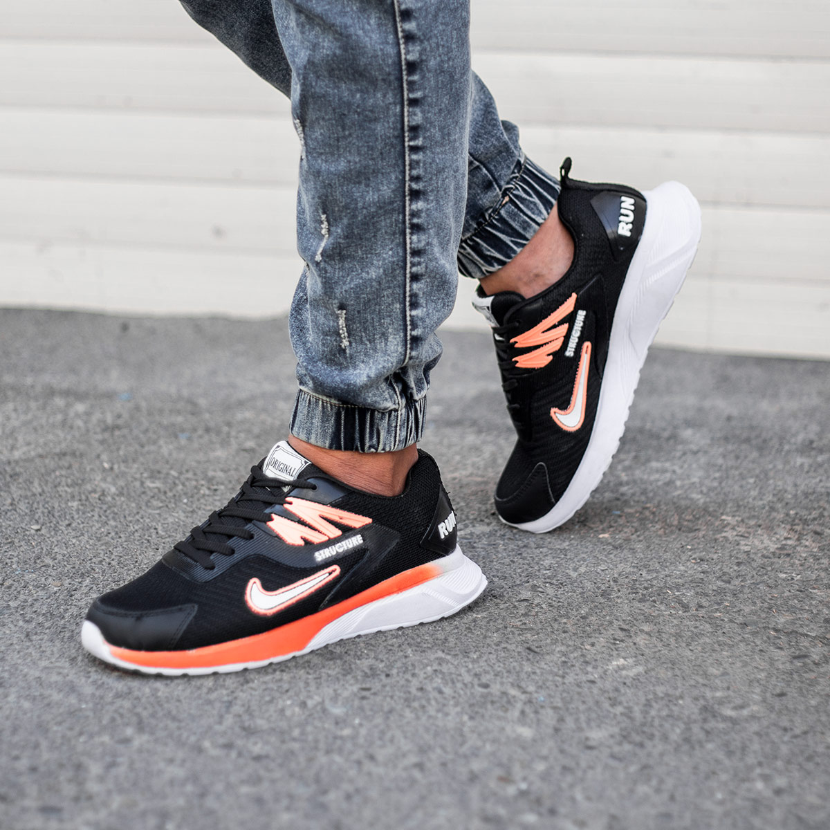 کفش کتانی مشکی نارنجی مردانه ورزشی اسپرت