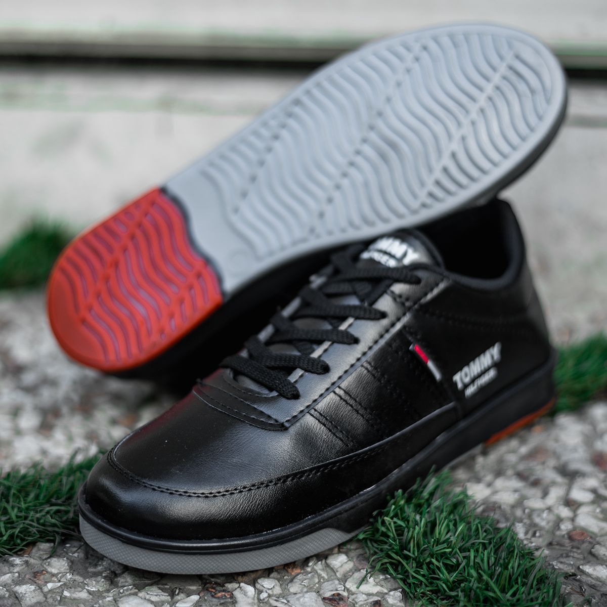 خرید کفش چرم تخت صاف مشکی مردانه مدل تامی ارزان قیمت