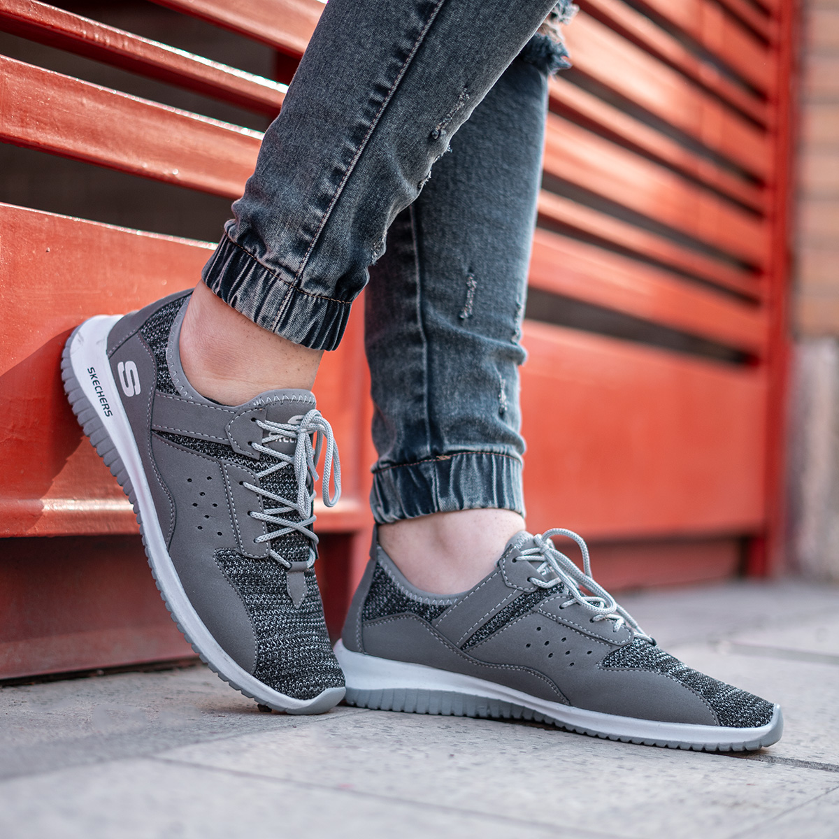 کفش مد روز اسپرت طوسی طرح جدید