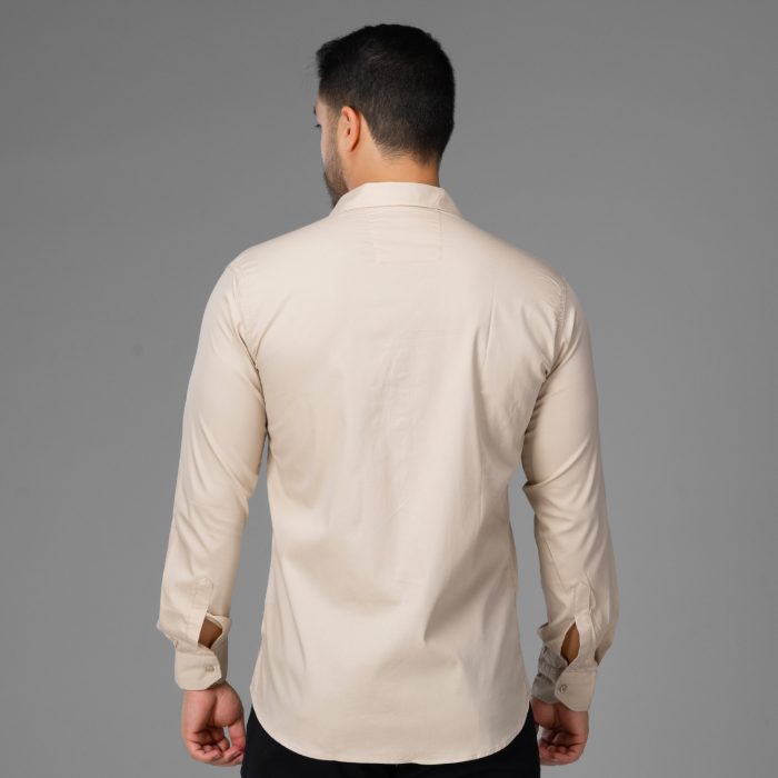 پیراهن کلاسیک مردانه رنگ کرم تک رنگ جنس نخ