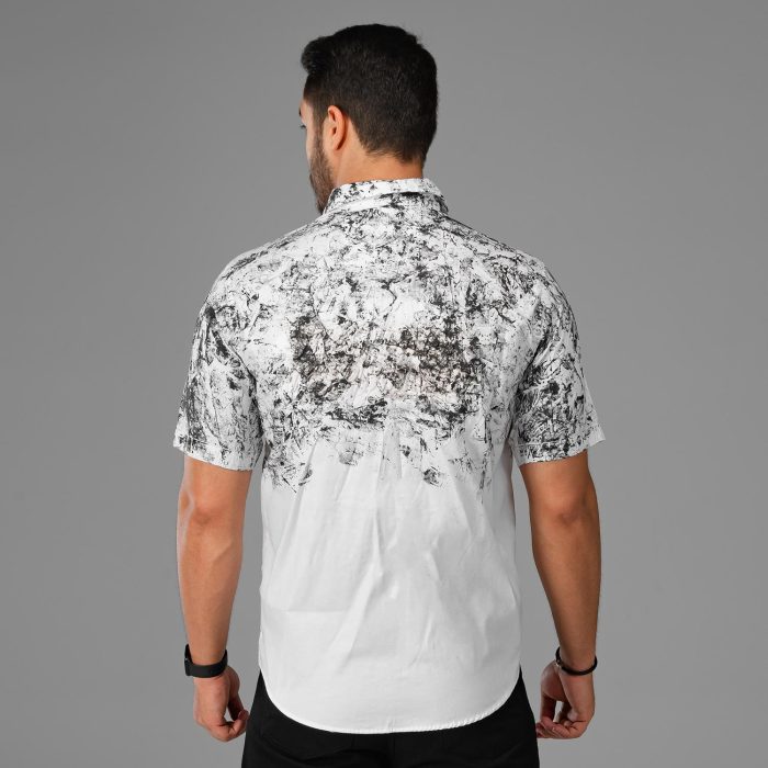 پیراهن آستین کوتاه مردانه رنگ سفید مدل نیمه طرح