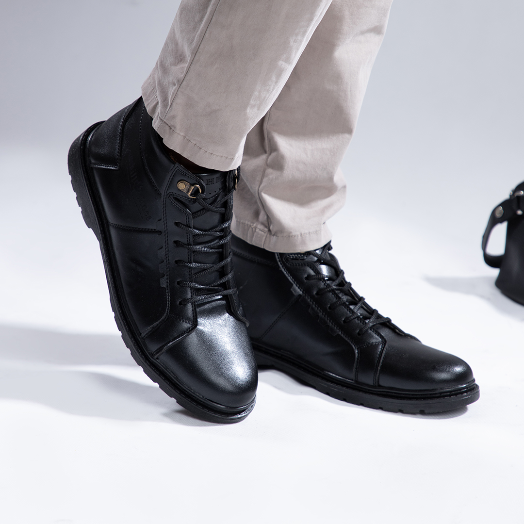 کفش نیم بوت چرم مشکی مردانه ساق بلند