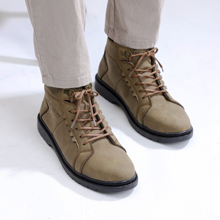 کفش ساقدار چرم خاکی مدل مردانه کلاسیک