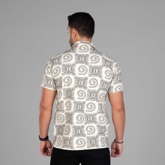 پیراهن آستین کوتاه مردانه رنگ کرم جنس لینن طرحدار