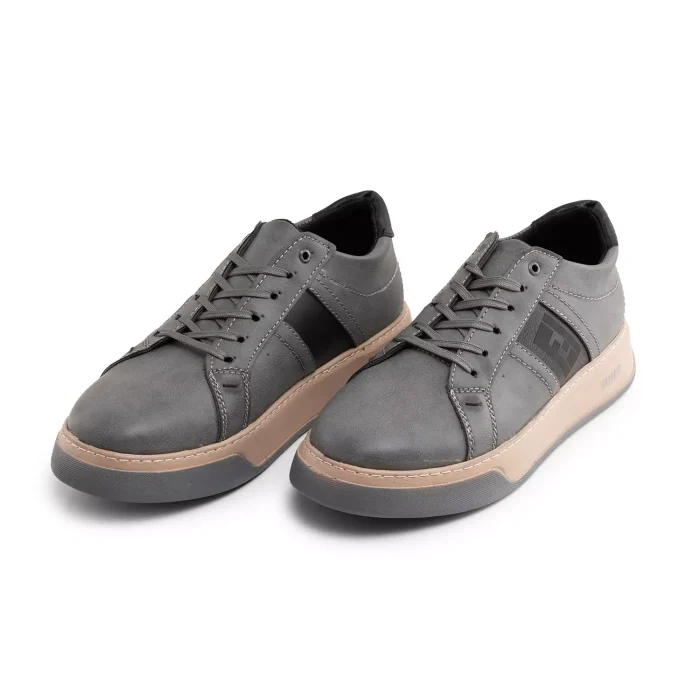 کفش چرم مردانه تخت صاف طوسی کرم مدل Fendi