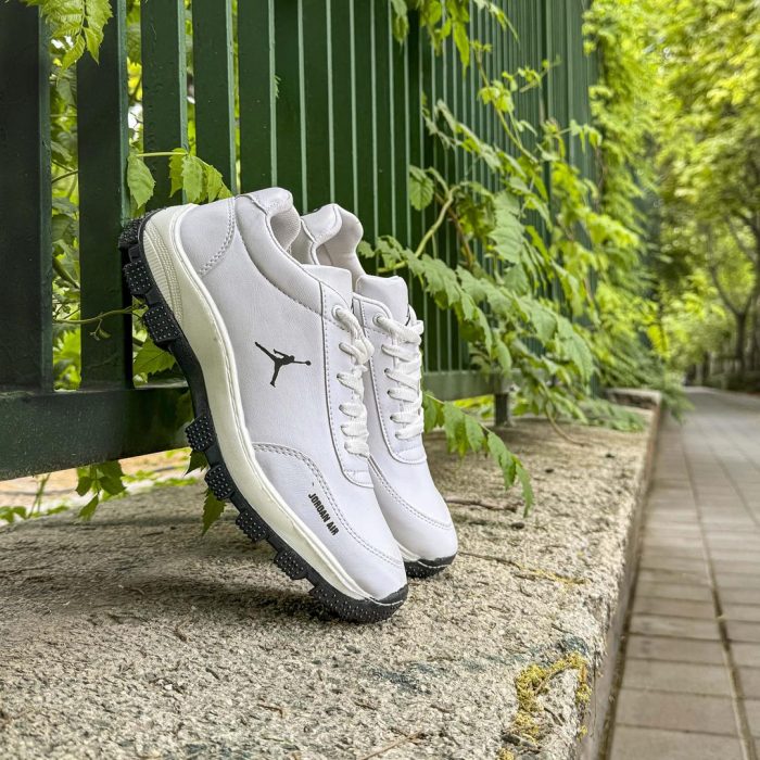 کفش چرم مردانه رنگ سفید مدل جردن Jordan